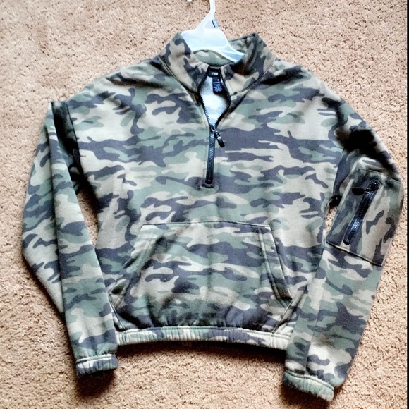 Rue21 Tops - NWOT RUE21 top